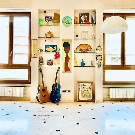 Apartment Artistic 2-bedroom Milan
