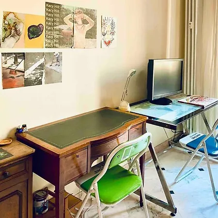 Apartment Artistic 2-bedroom